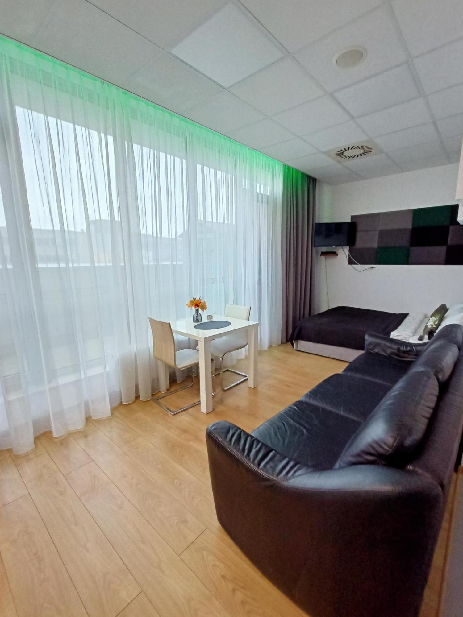 Apartment Zlatarooms 210 Warsaw