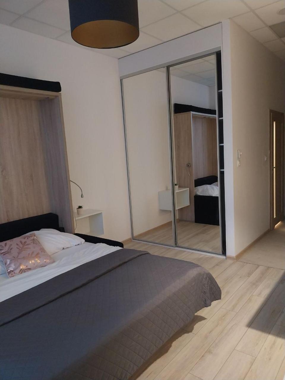 Lägenhet Zlatarooms 210 Warszawa